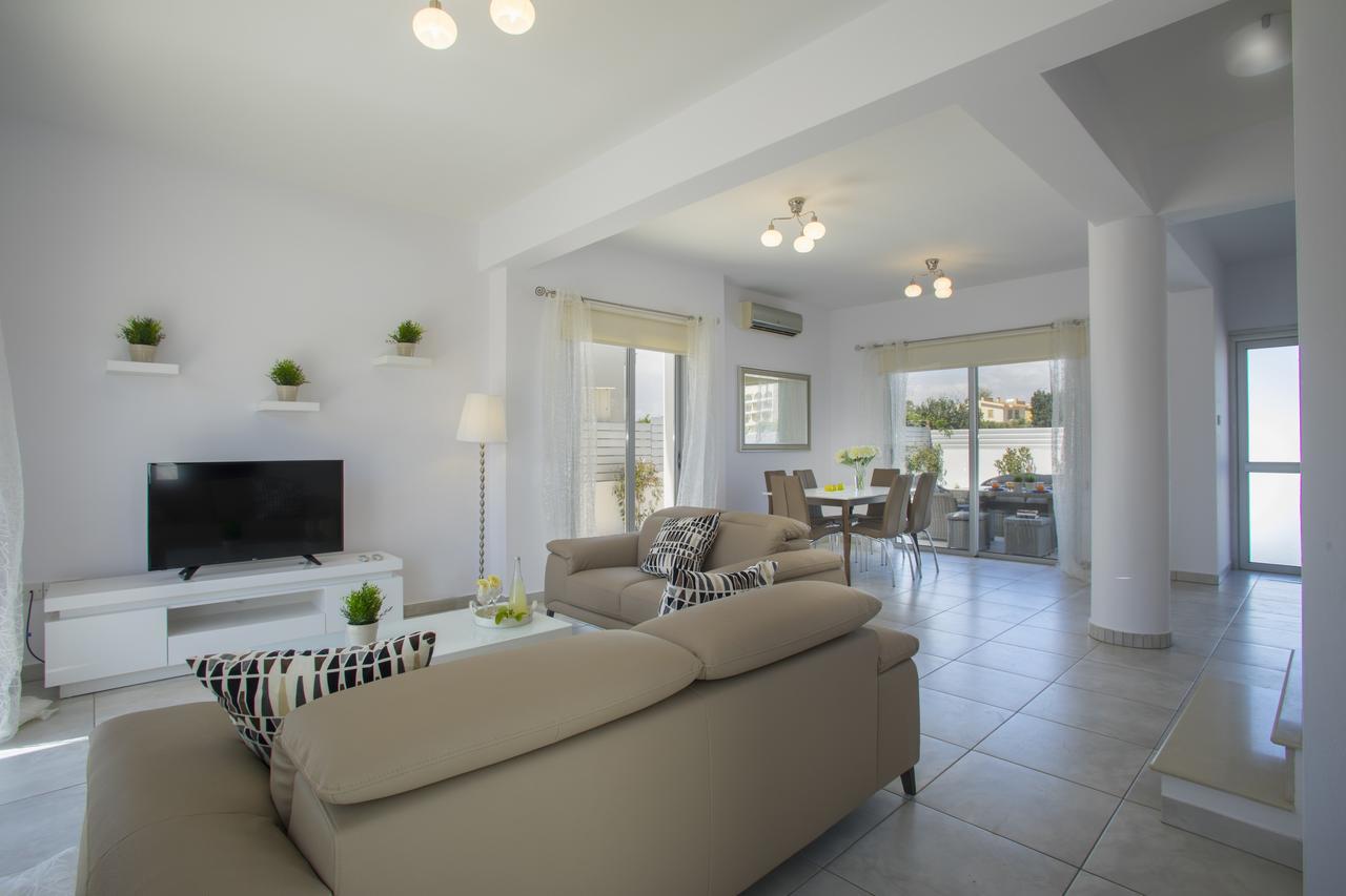 Villa Posidonas 9 Pernera Eksteriør billede